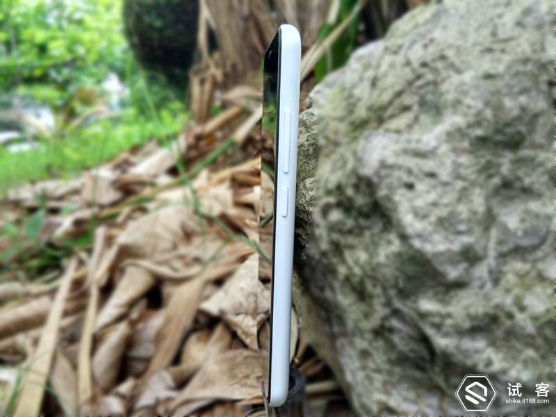 魅蓝3青年良品参数,性价比三款手机对比