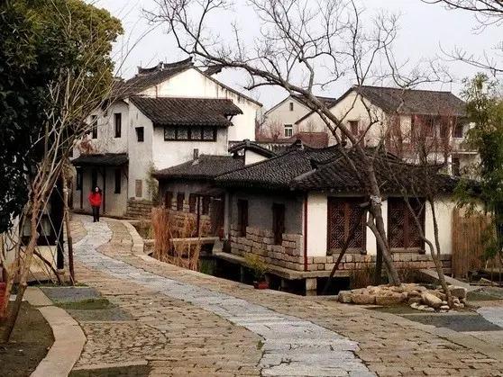 苏州吴江高铁最新消息,吴江桃源湖苏沪高铁