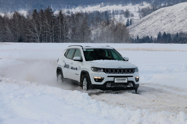 jeep4x4试驾,jeeplimited4x4