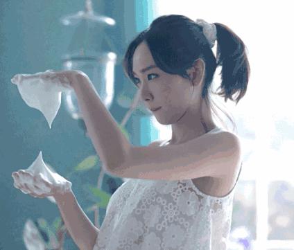 起床第一件事就是穿啥,起床第一件事还在想着穿什么衣服