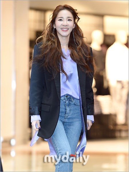 韩国女艺人sandara写真,sandara女艺人