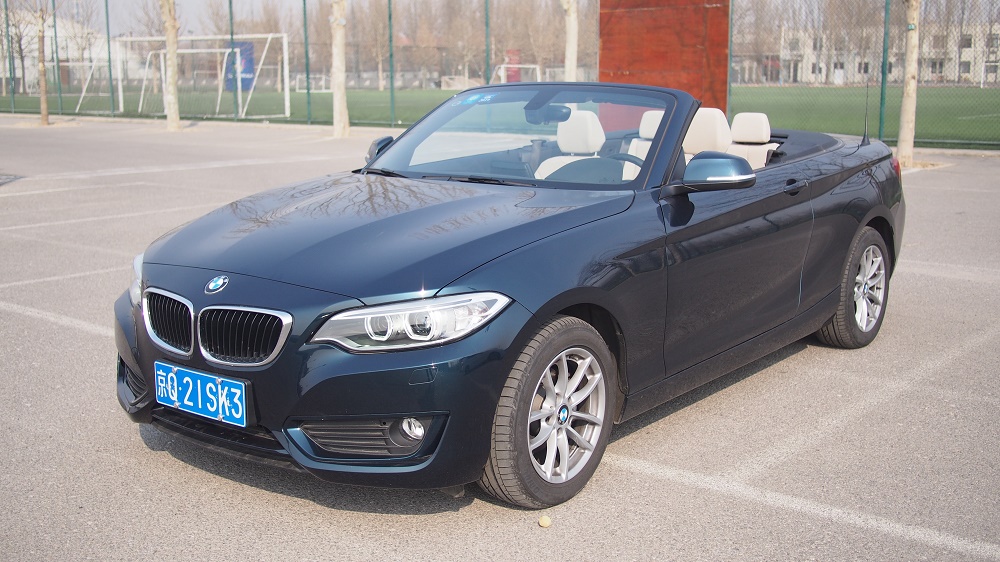 宝马218敞篷三缸发动机怎么样,宝马218i试驾体验