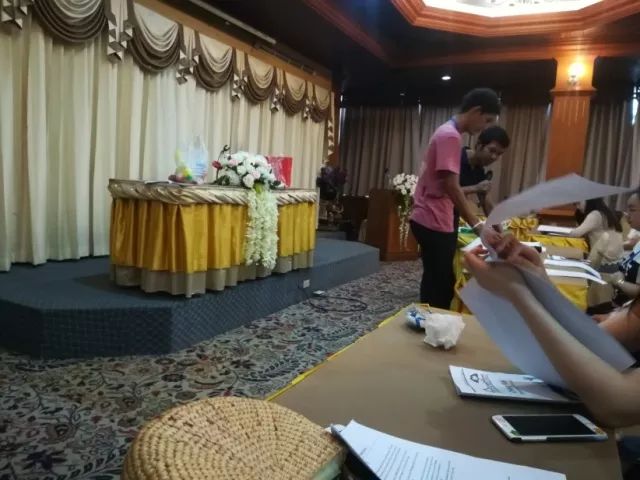 君行体验官专栏丨他在佛之国度,邂逅了一场浪漫