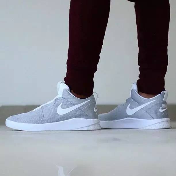 赵云单挑吕布出什么装备,吕布和赵云对抗路