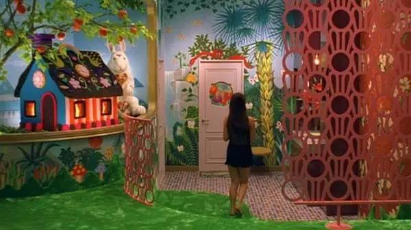 视觉盛宴体验爱丽丝梦游仙境,爱丽丝梦游仙境一个美丽的画面