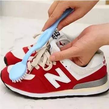 如何去除鞋子发霉污渍,鞋子各种污渍的去除方法