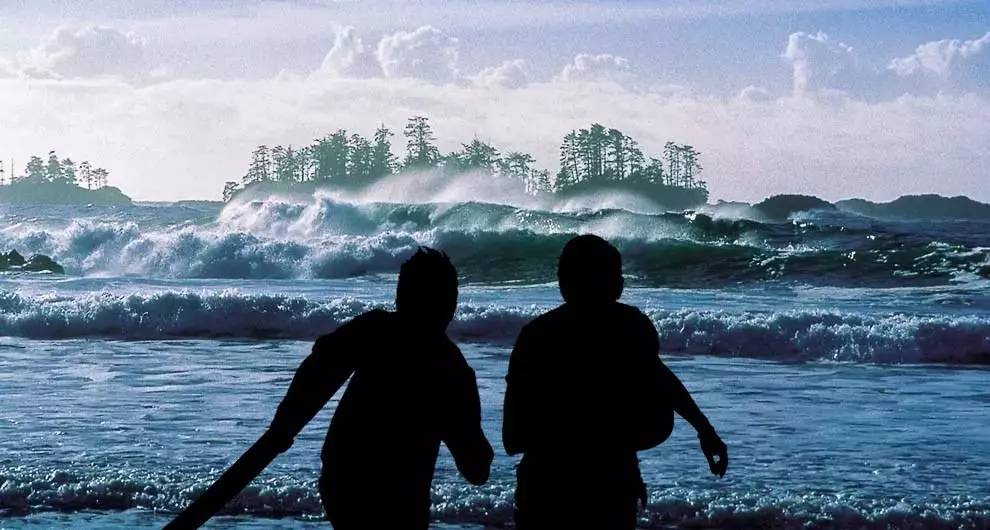 一块钱到达美国,一万块钱可以去加拿大吗