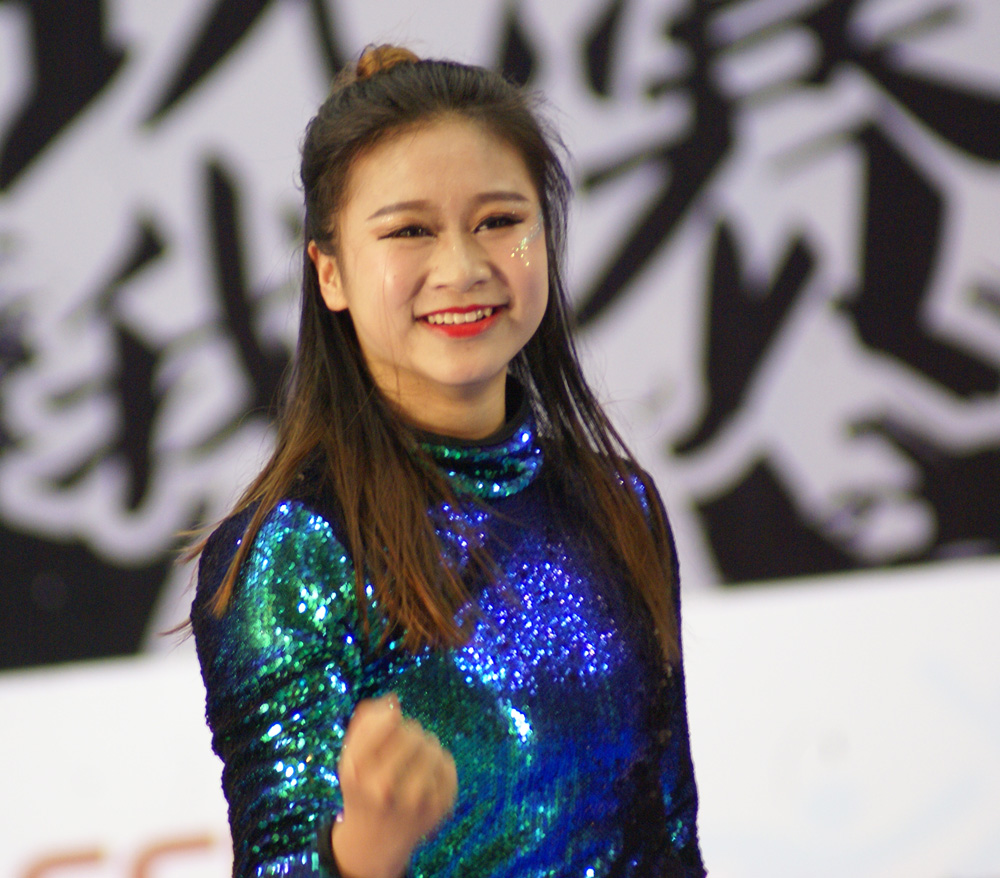 实拍中国大学生五人制足球联赛南大区上的50位美女