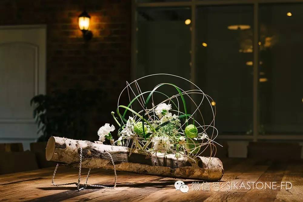 “只要有家花店，有些事就一定是要做的”——魏红波