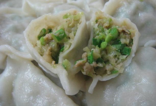 大白菜吃起来有苦味怎么回事,大白菜包素饺子10种经典包法