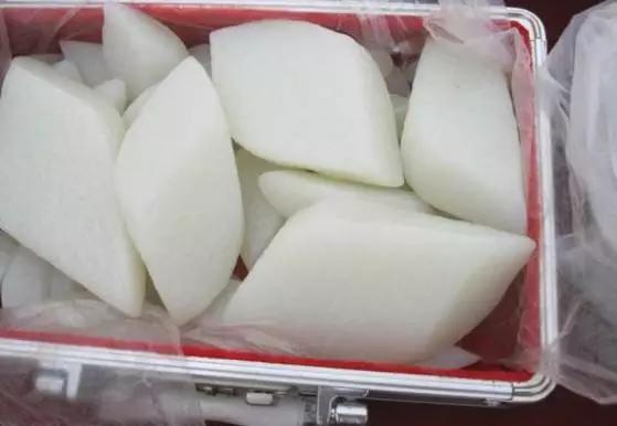 和田玉竟被俄罗斯人铺地砖？！