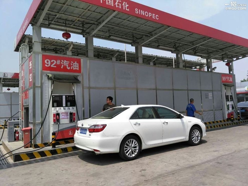 凯美瑞双擎和雅阁混动对比油耗,工信部的油耗与实际油耗相差多少