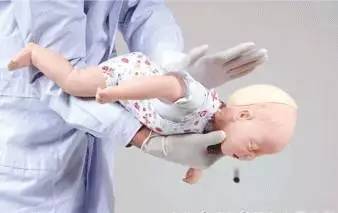 噎到了急救方法叫什么,噎到了急救方法自救