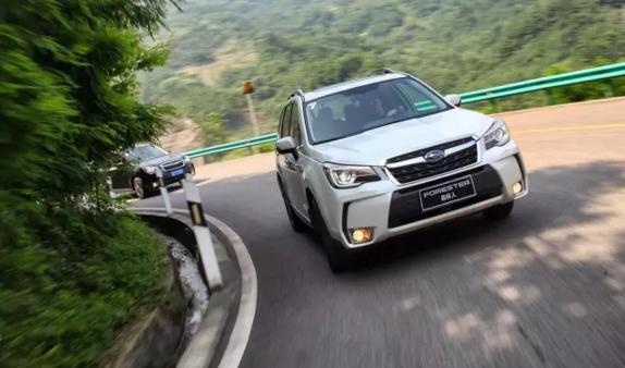 自成一派原创视频,2016款2.0斯巴鲁森林人评测