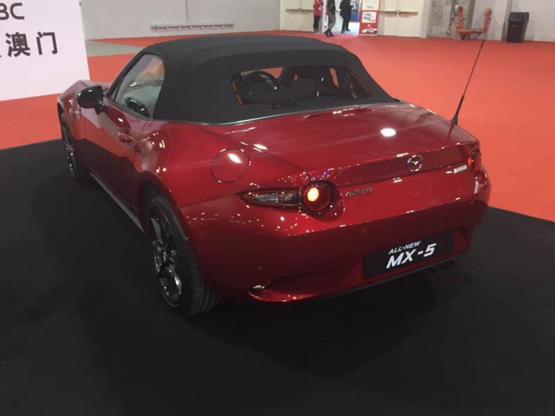 马自达新mx-5敞篷小跑发布,马自达mx-5敞篷版