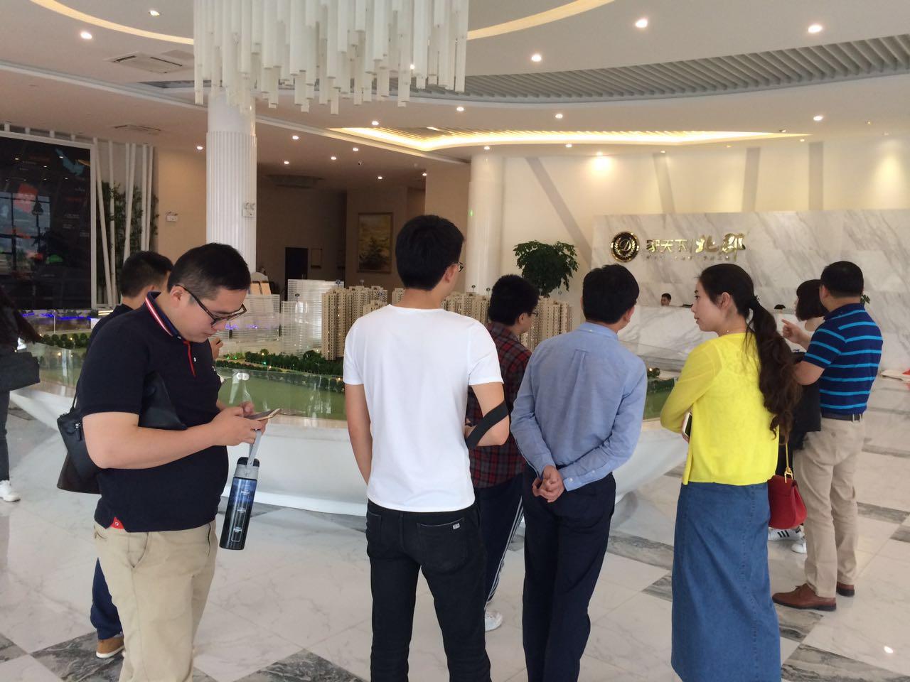 淮矿东方蓝海和万达揽湖苑比较,淮矿东方蓝海视频