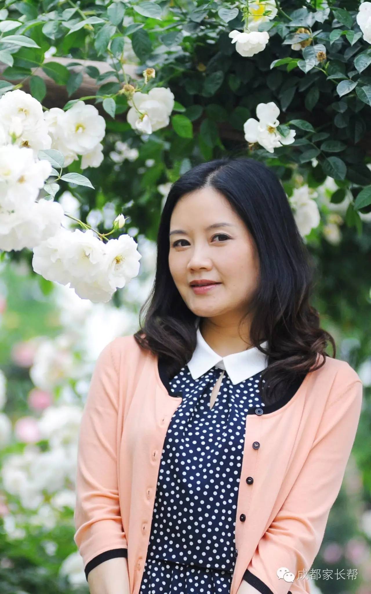 成都市金沙小学校长钟樱,成都金沙小学校长钟樱