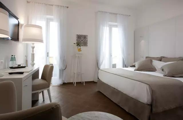 欧洲游旅行攻略大全最新,欧洲自驾穷游记视频完整版