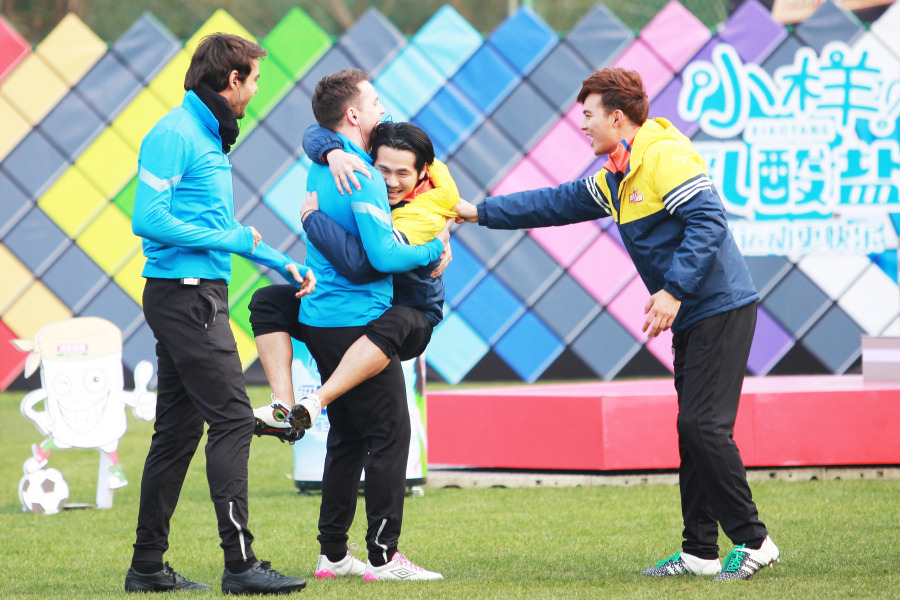 卡卡欧文参加来吧冠军,来吧冠军欧文和卡卡范志毅