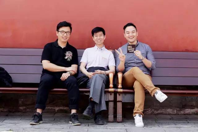 我们把专门给皇上修表的那位师傅“挖”出来了