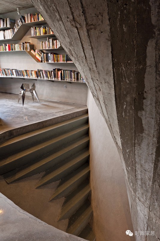 诡异的房间你敢住吗,空间扭曲能做到吗