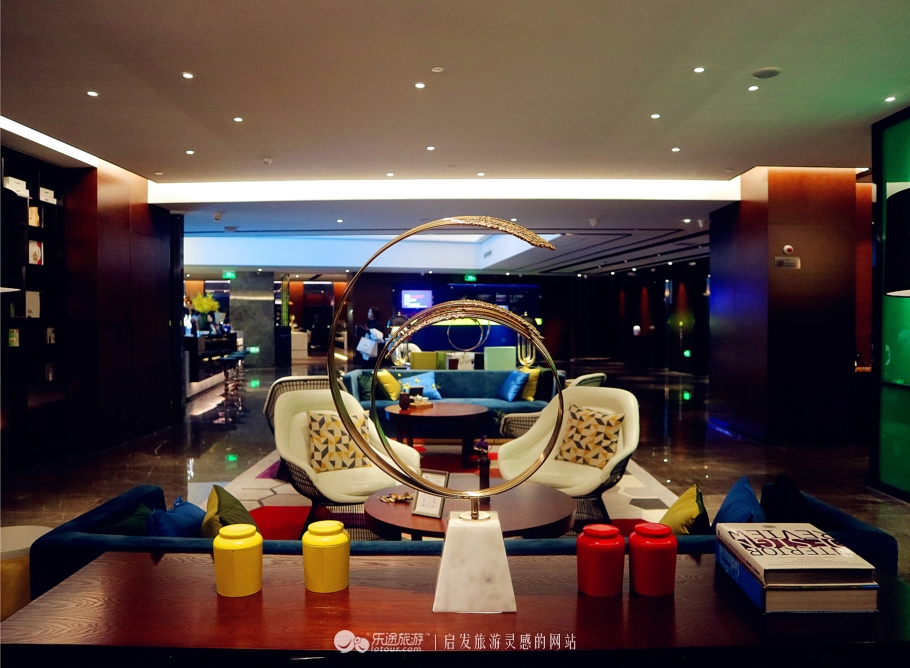 做一家有品质有温度的酒店,轻奢酒店大堂办公