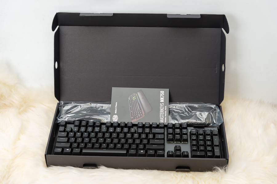 酷冷至尊机械键盘黑红色,酷冷至尊skg机械键盘