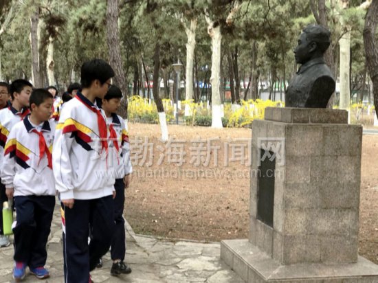 唐山冀东烈士陵园学生扫墓,唐山红色革命烈士陵园