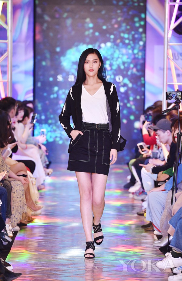 老佛爷百货时装秀,老佛爷百货节视频