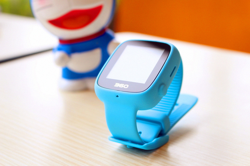 360巴迪龙手表功能,为孩子安全保驾护航