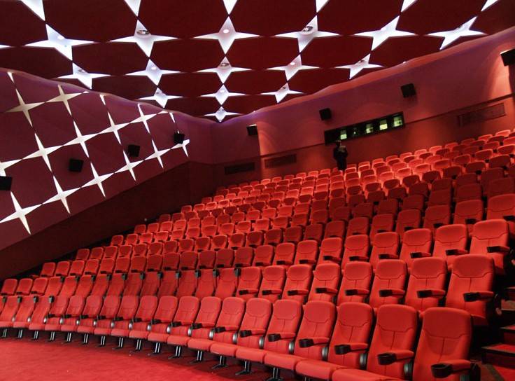 她叫小雪，在广州做文员，月薪3500，她是这样生活的...