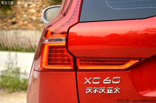 沃尔沃xc60自动驾驶视频,沃尔沃xc60自动驾驶讲解