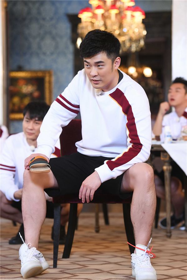 奔跑吧邓超哪一期全员回归,奔跑吧第一季邓超替鹿晗出战