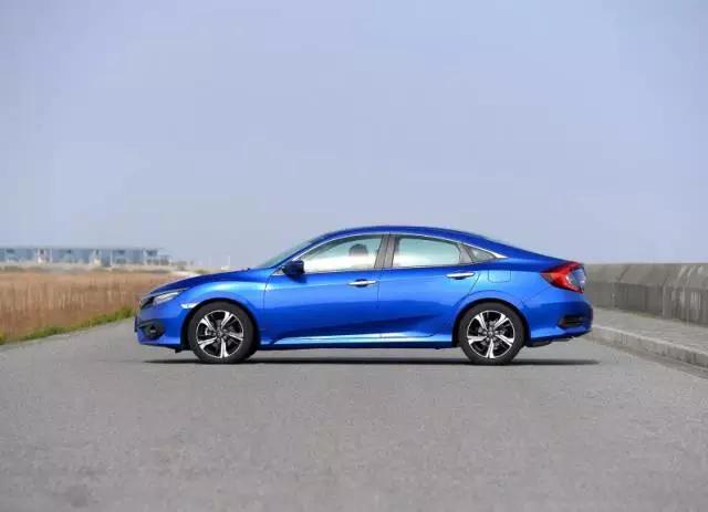 思域排量1.0和1.5哪个好,思域1.0试驾视频