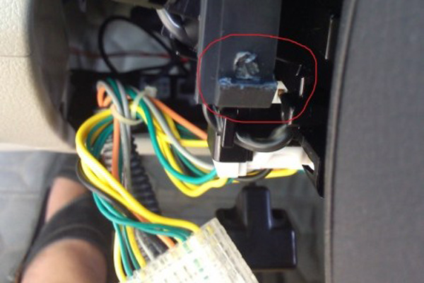 全新卡罗拉如何安装自动大灯,14款卡罗拉低配加装自动大灯开关