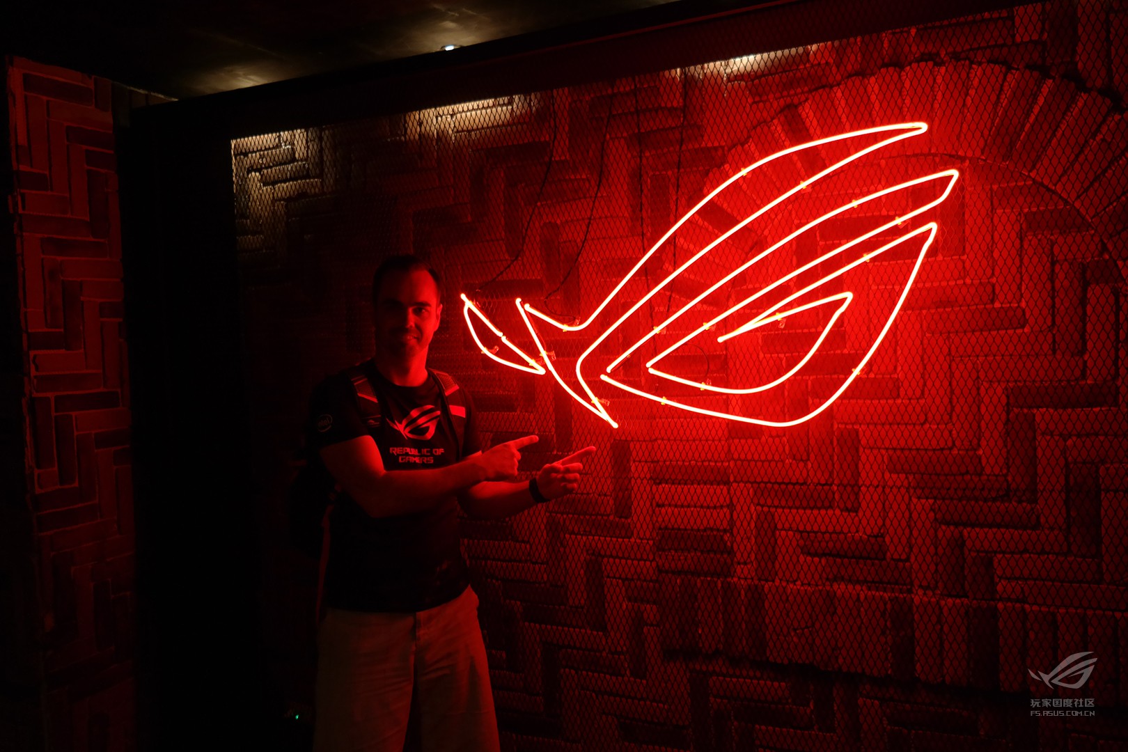 rog败家国度外设,rog败家之眼华硕主机