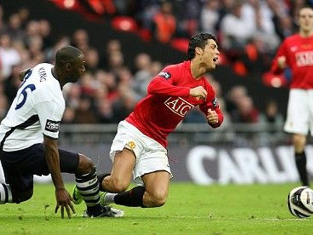 外号为小跳蚤的球星是,小跳蚤是哪位球星