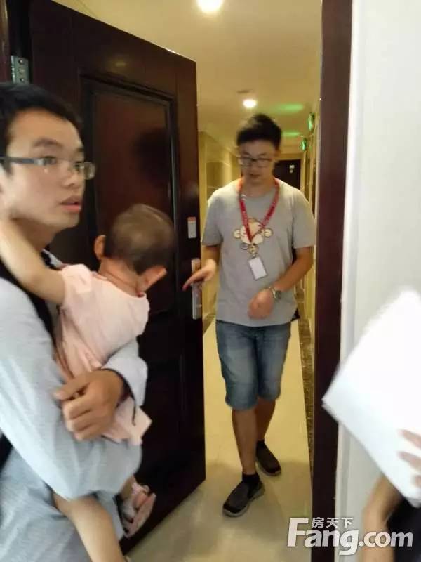 验房团队照片,南京牛角尖验房