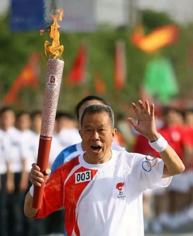 中国徒步第一人阿甘,阿甘环游中国