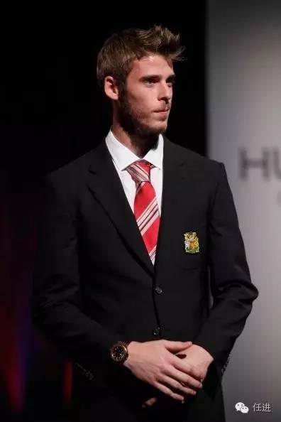 瓒崇悆鍜垖瑙嗛,瓒崇悆鍘熷湴鑸旂悆