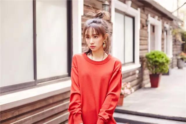 谁说女人只能做“花瓶”小妞电影的造梦童话