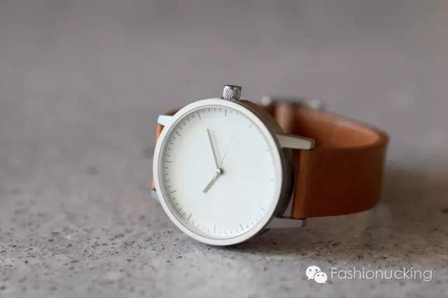 露手腕好看的表,再好看的表都遮不住