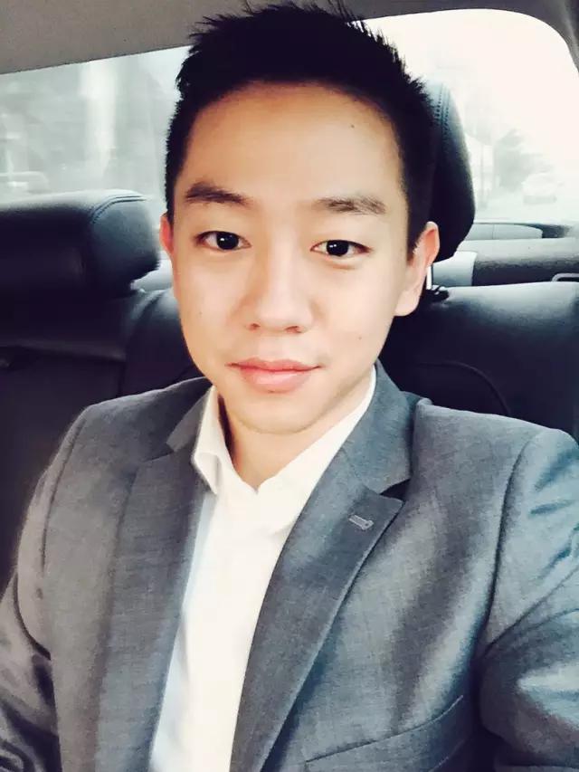 在一家公司很久的文案,在一家设计公司做文案工作