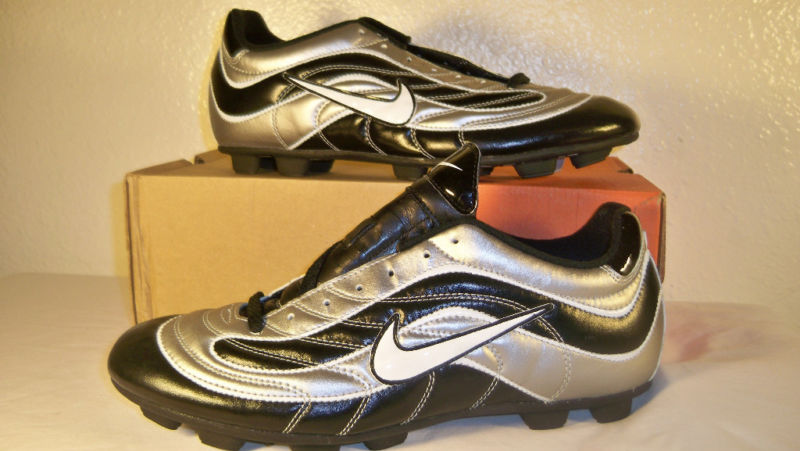 足球鞋nike传奇系列,耐克刺客cr7足球鞋推荐