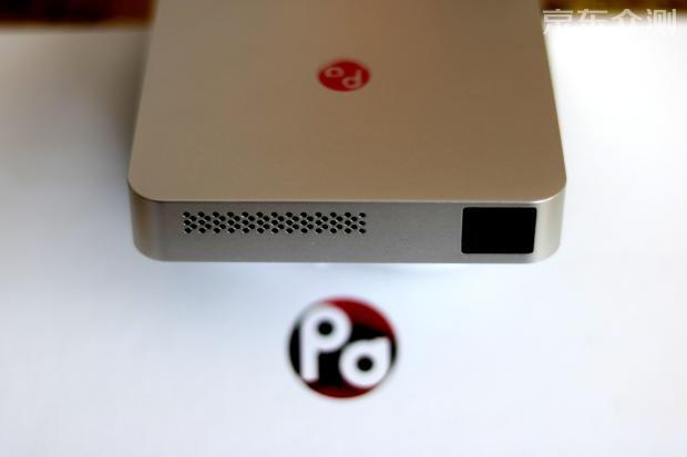 你们用投影看电影,我用投影干这个!