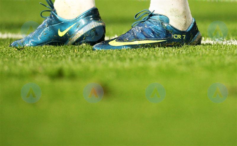 足球鞋nike传奇系列,耐克刺客cr7足球鞋推荐