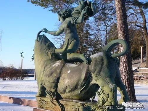 米勒斯,米勒斯雕塑