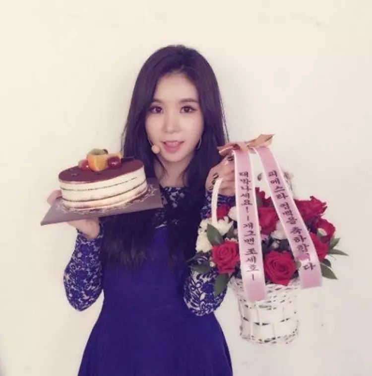 出道零收入被爆遭霸凌,出道六年零收入被曝光遭成员霸凌