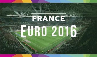 胡歌欧洲杯,胡歌带爸爸参加活动