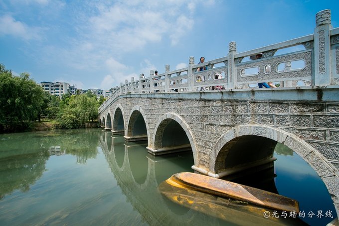 黄果树西江荔波镇远5日游多少钱,贵州小七孔黄果树千户苗寨三日游